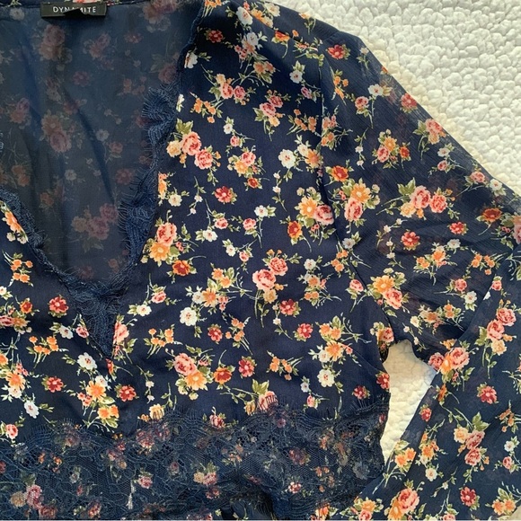 Dynamite Long Sleeved  Floral Blouse - Picture 5 of 7